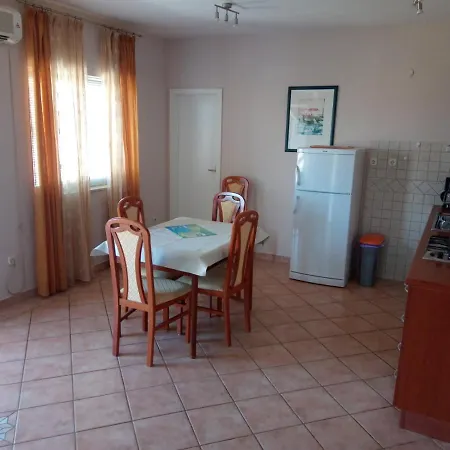 Appartement Laura *