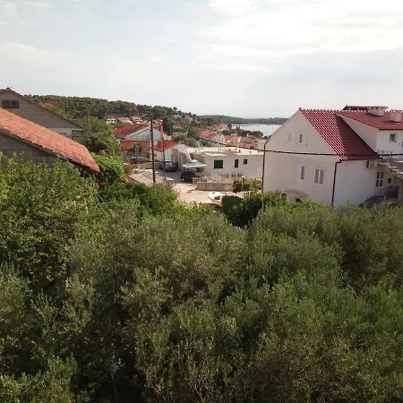 Apartment Laura Hvar Town