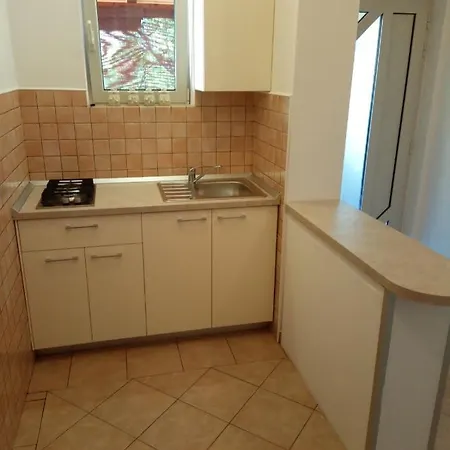 Laura Apartment