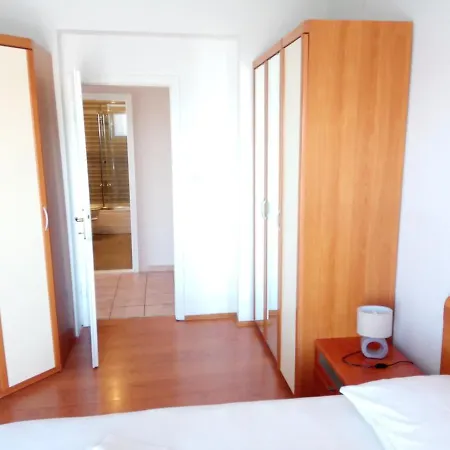 Apartment Laura