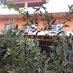 Laura Hvar Town